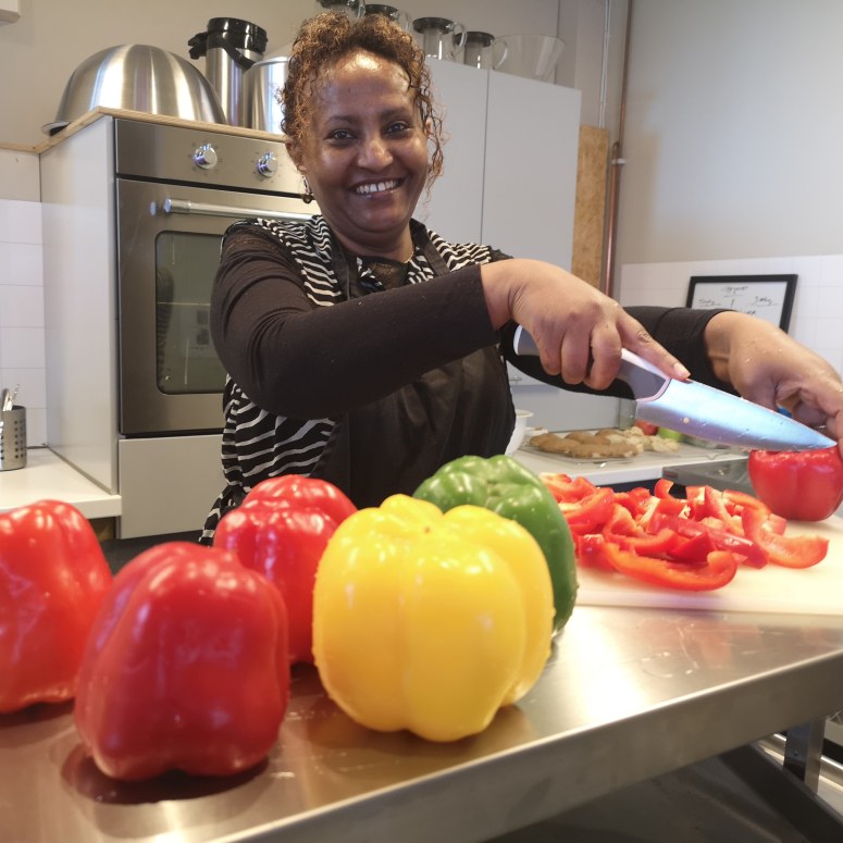 På praksis i kafeen